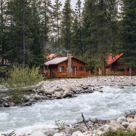 Hotel Baker Creek By Basecamp Lago Louise Exterior foto